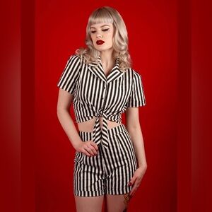 Katakomb Connie set in stripes